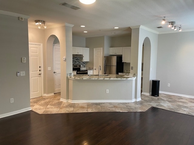 860 N Orange Ave, Unit 130 in Orlando, FL - Building Photo