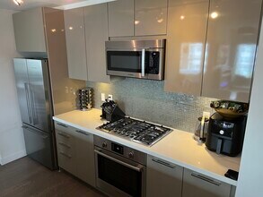 10177 River Dr in Richmond, BC - Building Photo - Building Photo