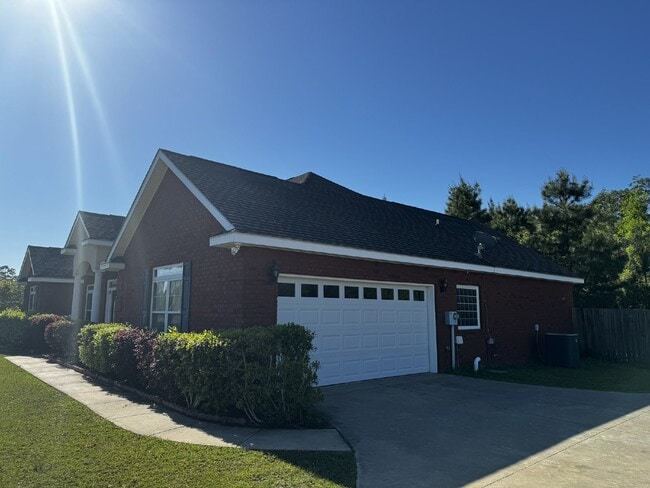 423 Parish Loop in Hinesville, GA - Building Photo - Building Photo