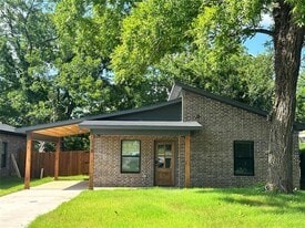 116 Harrison St in Denison, TX - Building Photo