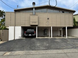 1044 Pacific St in Santa Monica, CA - Building Photo