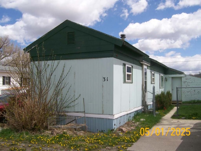 property at 13 Travertine Ln