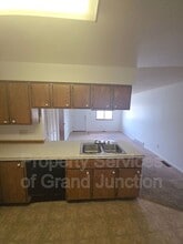1102 E Carolina Ave in Fruita, CO - Foto de edificio - Building Photo
