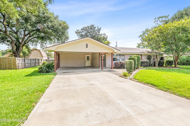 307 Marilyn Dr in Lafayette, LA - Building Photo - Building Photo