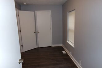 229 E Southern Heights Ave in Louisville, KY - Building Photo - Building Photo