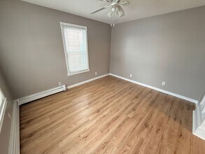 100 Green St in Biddeford, ME - Foto de edificio - Building Photo