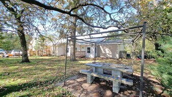 6271 W Cedar Meadows Ln in Joplin, MO - Building Photo