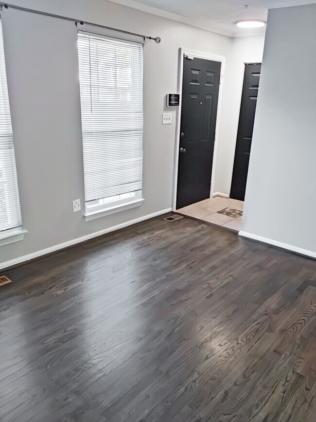 property at 2805 Mueserbush Ct
