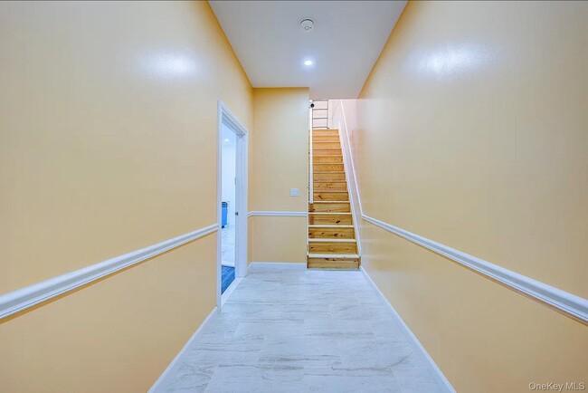 576 Essex St in Brooklyn, NY - Building Photo - Building Photo