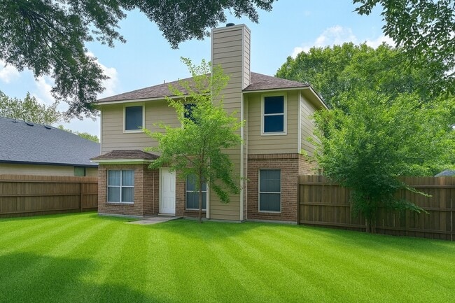 property at 2911 Hummingbird Ln