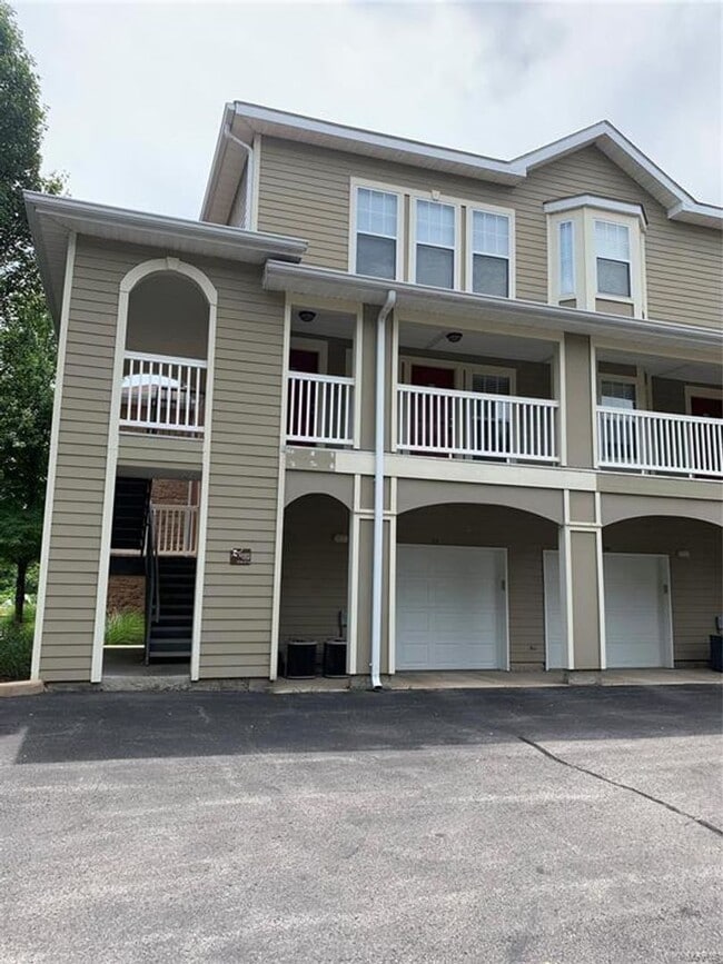 property at 2746 Mcknight Crossing Ct