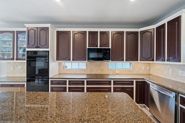 property at 3714 Cedar Glen Ln