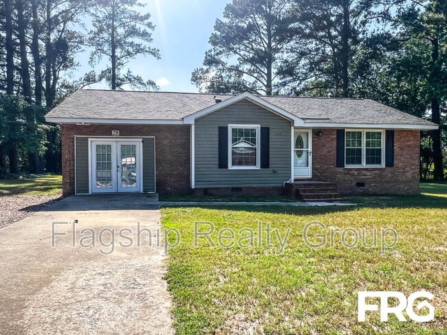 property at 466 Circle Dr
