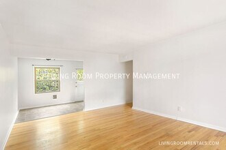 1410 N Webster St in Portland, OR - Building Photo - Building Photo