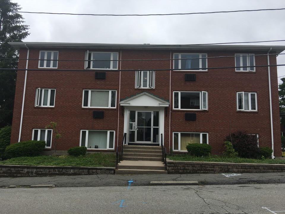 26 Carey Ave in Watertown, MA - Building Photo