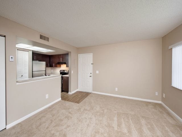 6250 NW 120th Dr in Coral Springs, FL - Foto de edificio - Building Photo