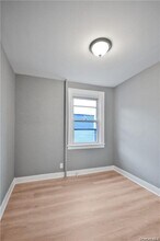234 Edwards Pl in Yonkers, NY - Building Photo - Building Photo