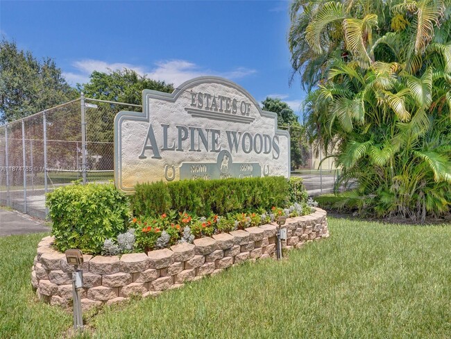 8662 Bridle Path Ct