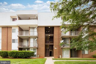 10222 Prince Pl in Largo, MD - Building Photo