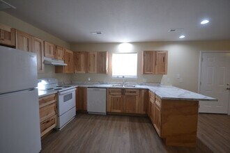 510 Poplar St in Buffalo, MO - Building Photo - Building Photo