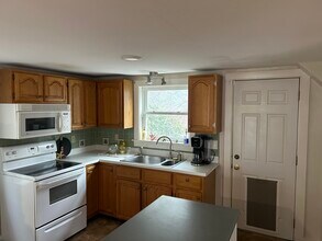 392 Back Ashuelot Rd in Winchester, NH - Foto de edificio - Building Photo