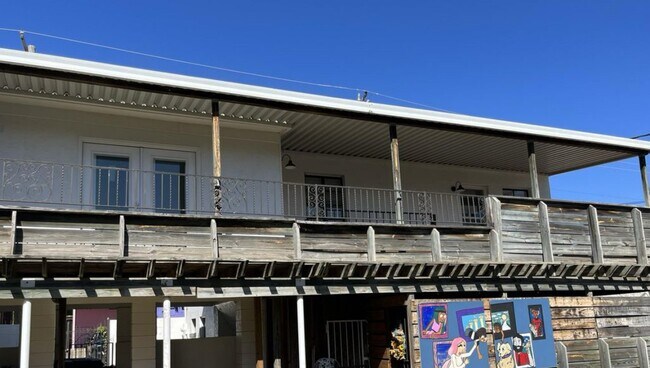 property at 3012 N Lee Ave