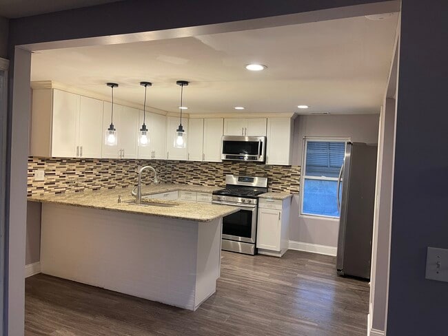 2913 N Narragansett Ave, Unit 3BR 2Fl