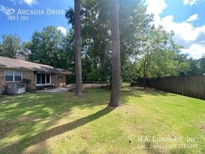 87 Arcadia Dr in Tuscaloosa, AL - Building Photo - Building Photo