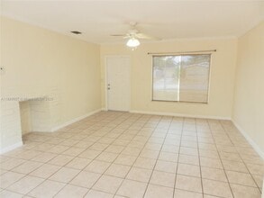 7580 Fillmore St in Hollywood, FL - Building Photo - Building Photo