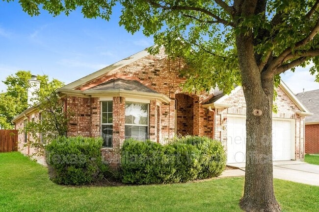 1205 Mule Deer Dr in Arlington, TX - Building Photo - Building Photo