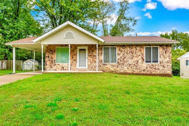 property at 18 Alandale Ct