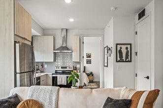 Laurel and Olive in Minneapolis, MN - Foto de edificio - Building Photo