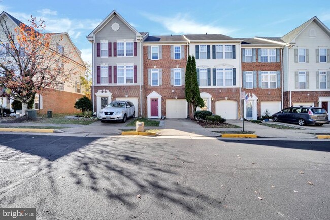 2981 Huntington Grove Square in Alexandria, VA - Building Photo - Building Photo