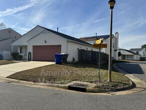831 Rouse Rd in Newport News, VA - Building Photo - Building Photo