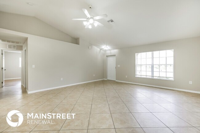 1056 Summa Blvd in Lehigh Acres, FL - Building Photo - Building Photo