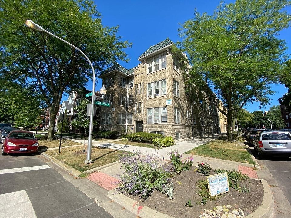 3114 W Sunnyside Ave in Chicago, IL - Building Photo