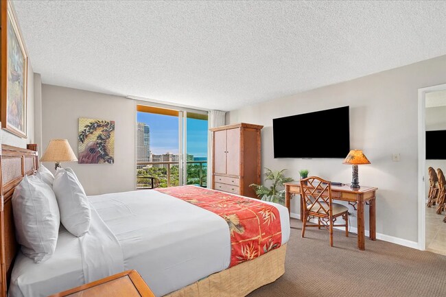 2045 Kalakaua Ave in Honolulu, HI - Building Photo - Building Photo