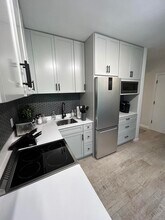 13334 Polo Club Rd in Wellington, FL - Foto de edificio - Building Photo