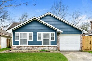 9323 Crescent Moon Dr in Houston, TX - Building Photo