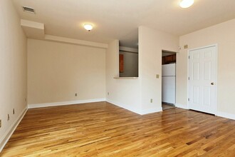 402 Jefferson St, Unit 502 in Hoboken, NJ - Building Photo - Building Photo