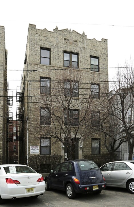 7 Laidlaw Ave in Jersey City, NJ - Building Photo