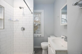 5 Orchard Pl in Poughkeepsie, NY - Building Photo - Building Photo