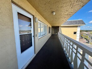 8950 Park Blvd in Seminole, FL - Building Photo - Building Photo