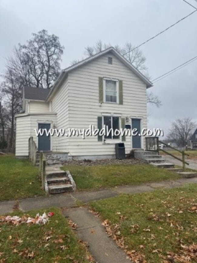 property at 2611 Warsaw St