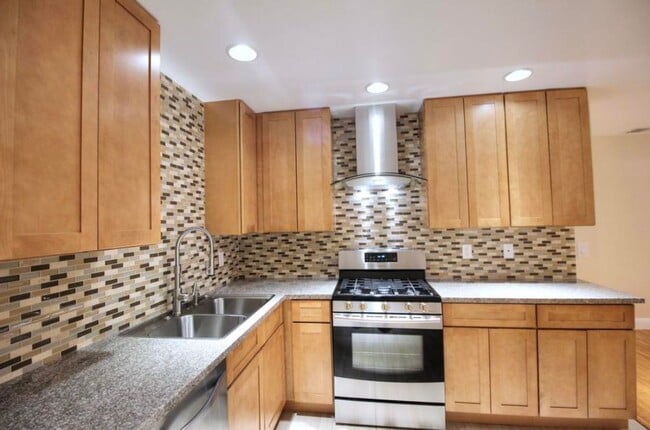 5317-5319 President Ave in North Highlands, CA - Building Photo - Building Photo