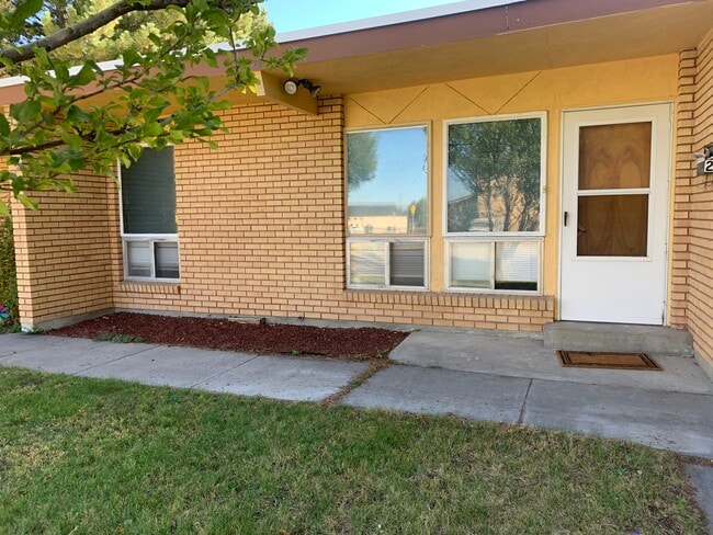 896 Raymond Dr, Unit 896 Raymond Drive Unit #2