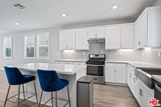 763 Sienna Way in Inglewood, CA - Building Photo - Building Photo