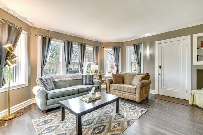 property at 1546 Fowler Ave