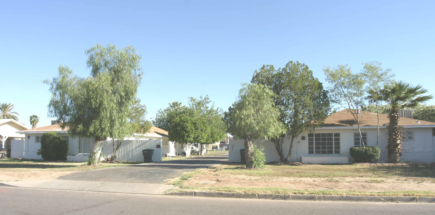 340 W Highland Ave in Phoenix, AZ - Foto de edificio