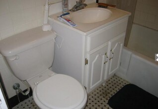 13 Garrison Rd, Unit 38 in Brookline, MA - Building Photo - Building Photo